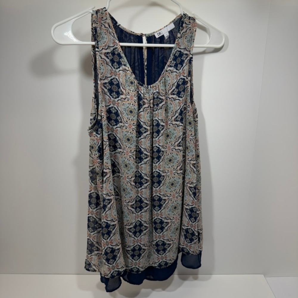 DR2 Daniel Rainn Sleeveless Blouse L Navy Blue Medallion Paisley Tiered Top